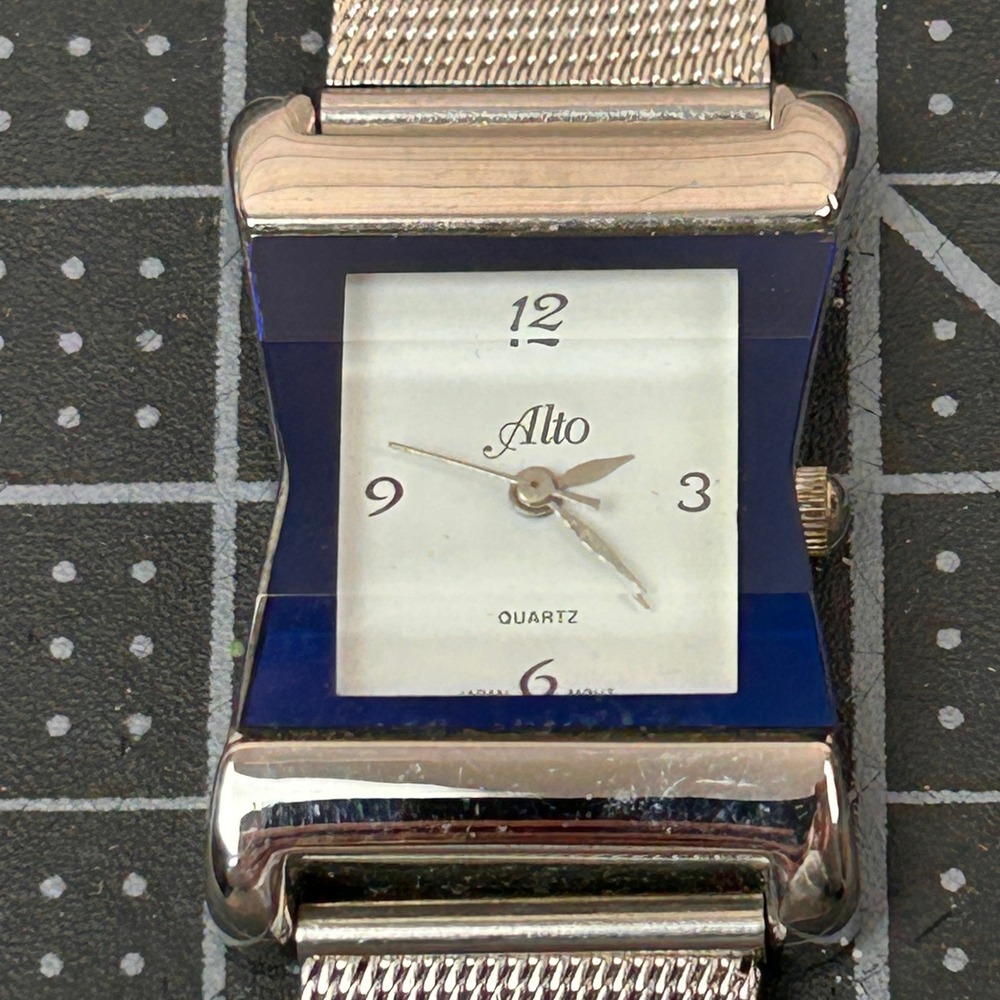 Alto Accutime M077 Quartz Watch Silver Mesh Band‎ Blue Rectangular Case